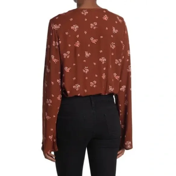 WE MY PEOPLE Blouse - Picture 2 of 8